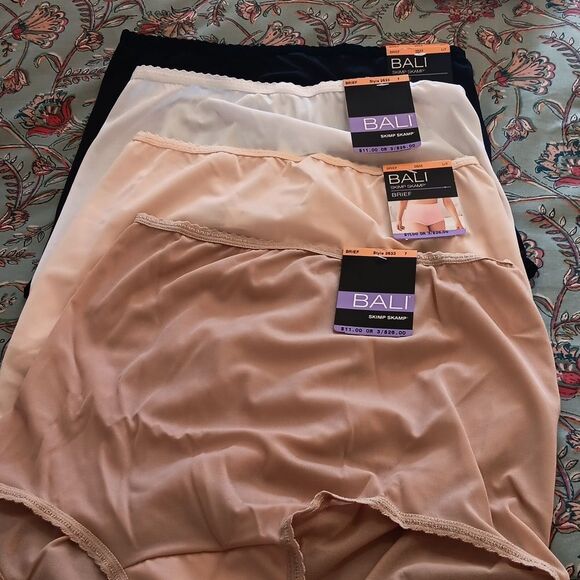 NWT Bali Briefs. Skimp Scamp - Picture 1 of 9